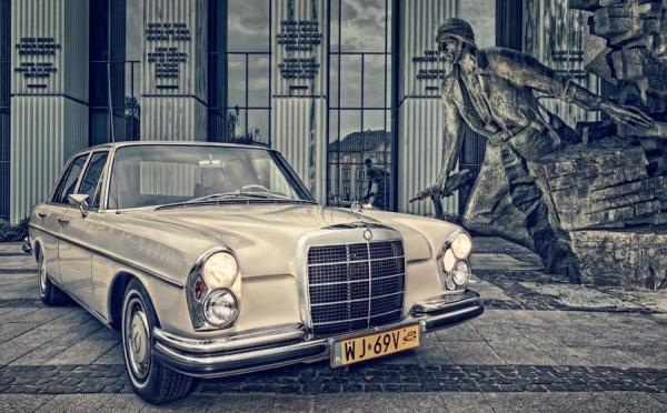 Photograph Jarek Konarzewski 280s on One Eyeland